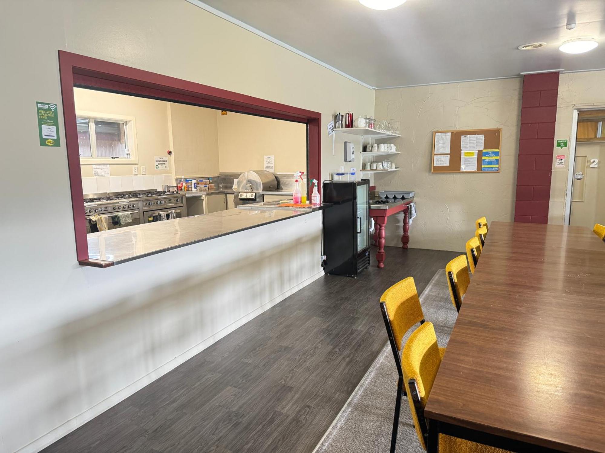The Crossing Lodge & Backpackers Erua Esterno foto