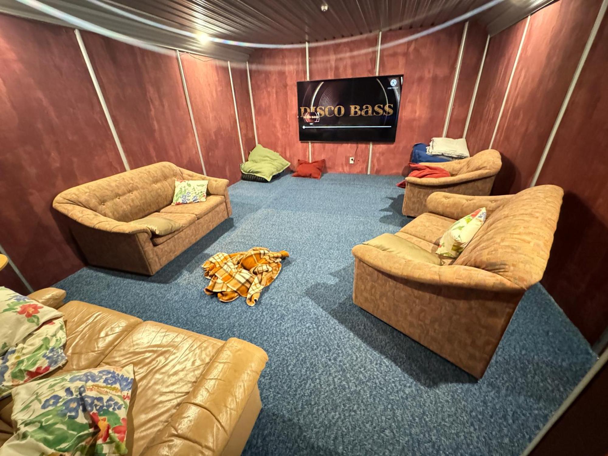 The Crossing Lodge & Backpackers Erua Esterno foto