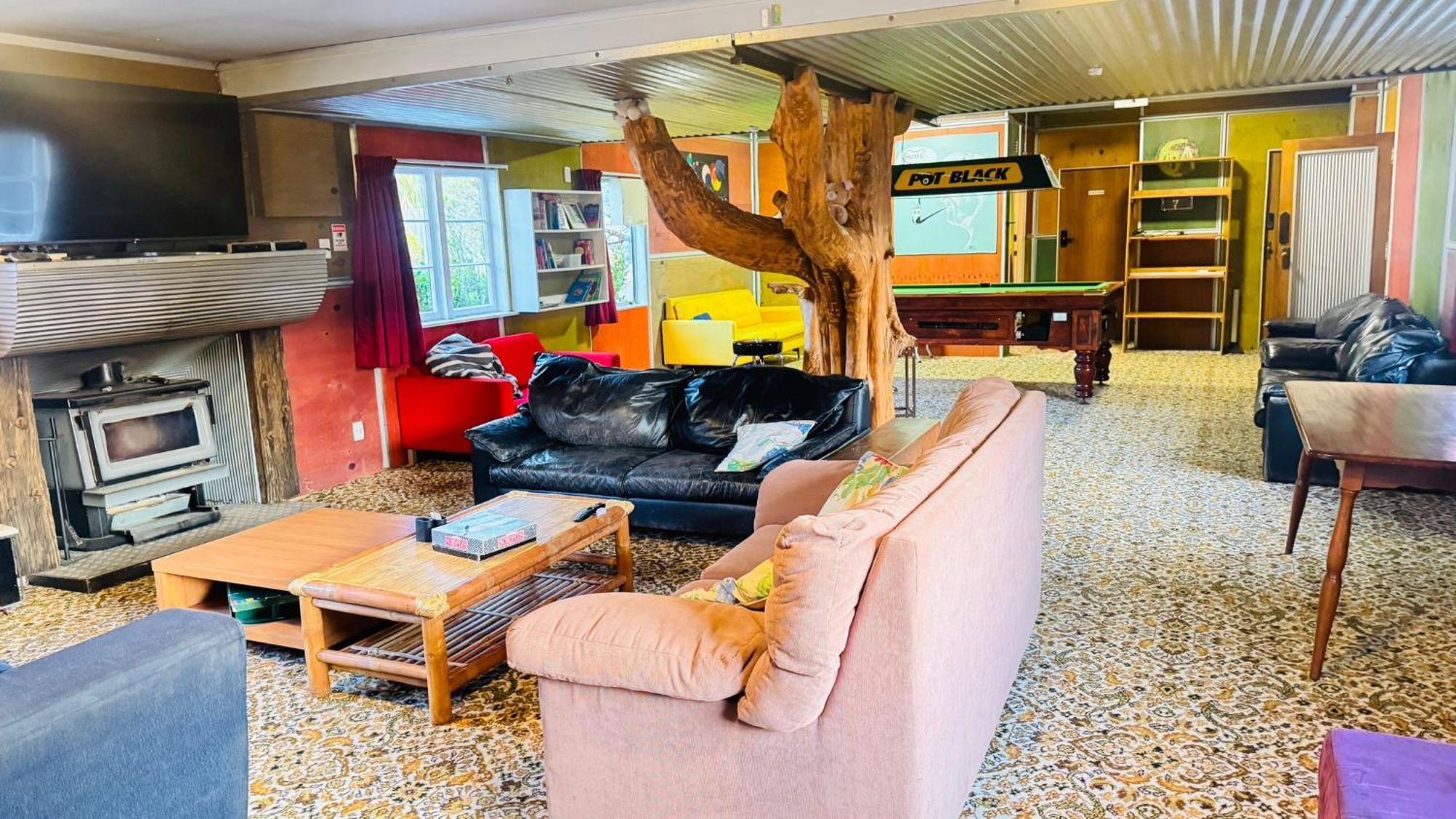 The Crossing Lodge & Backpackers Erua Esterno foto