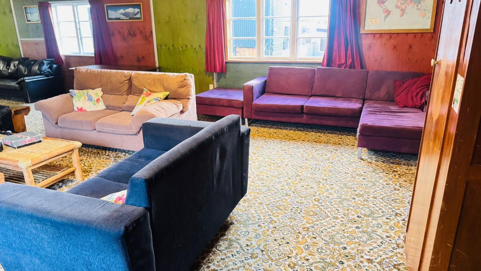 The Crossing Lodge & Backpackers Erua Esterno foto