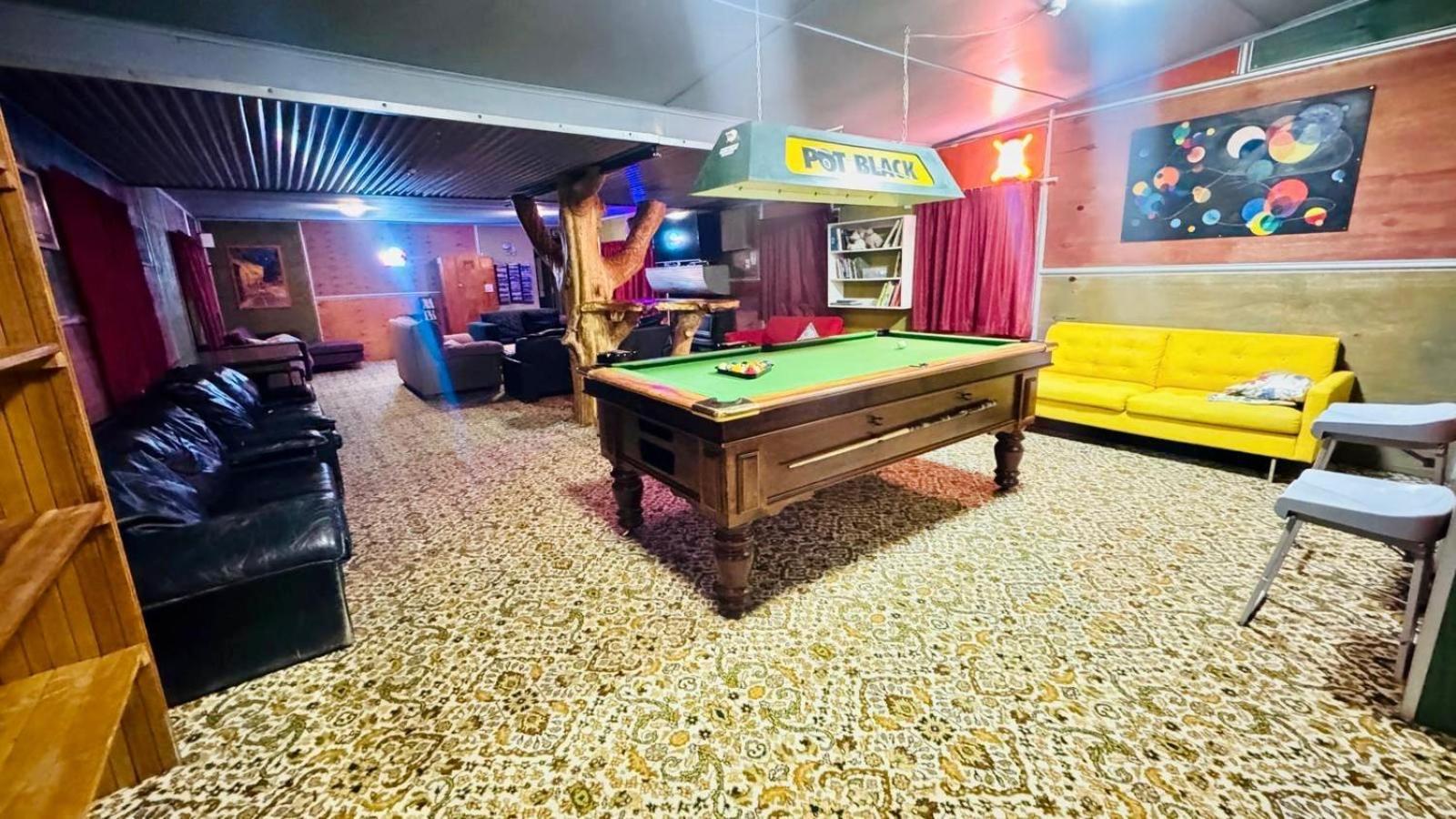 The Crossing Lodge & Backpackers Erua Esterno foto